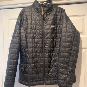 Women’s Patagonia Nano Puff xl NWT in black